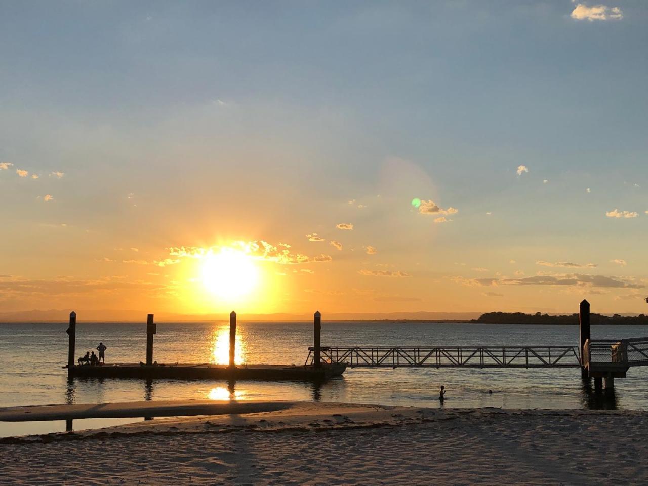 Bribie Island Hotel Bellara Exterior foto